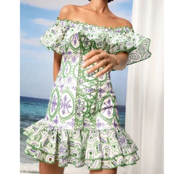 Женское мини-платье с повязкой на талии, новинка 2023 года, вырез горловины с открытыми плечами, короткое платье с оборками и тяжелой вышивкой