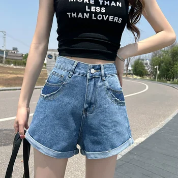 Джинсы в рулонах в стиле пэчворк, женские летние шорты 2023 Design Sense, нишевые тонкие широкие шорты, женские джинсы, джинсы с высокой талией.